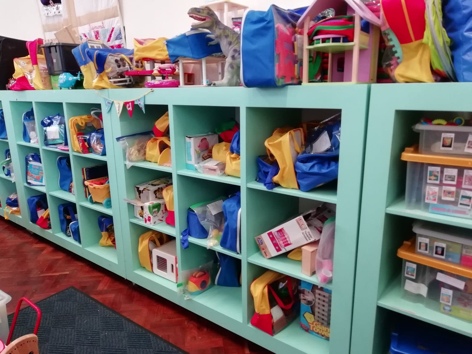 Building blocks and construction toys